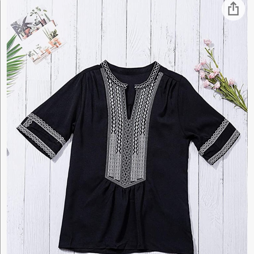 NWT BOHO TOP - Picture 2 of 4